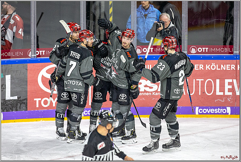 DEL; Koelner Haie - Krefeld Pinguine, 23.12.2018